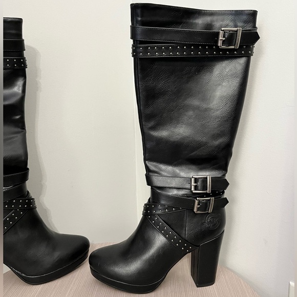 Milwaukee Leather Women’s Tall Black Studded Platform Heel Boots - Picture 6 of 14